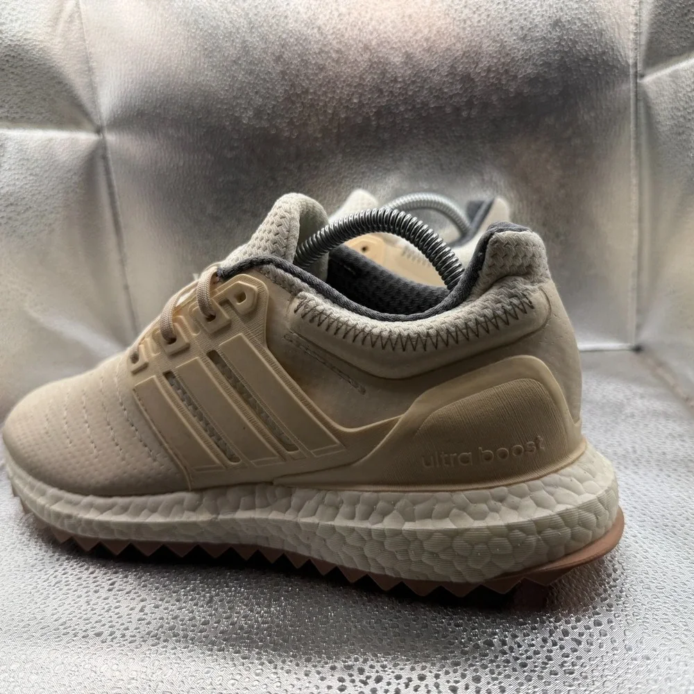 Size 8 Adidas UltraBoost DNA 22 Cloud White Lace Up Running Sneaker Shoes HP5317